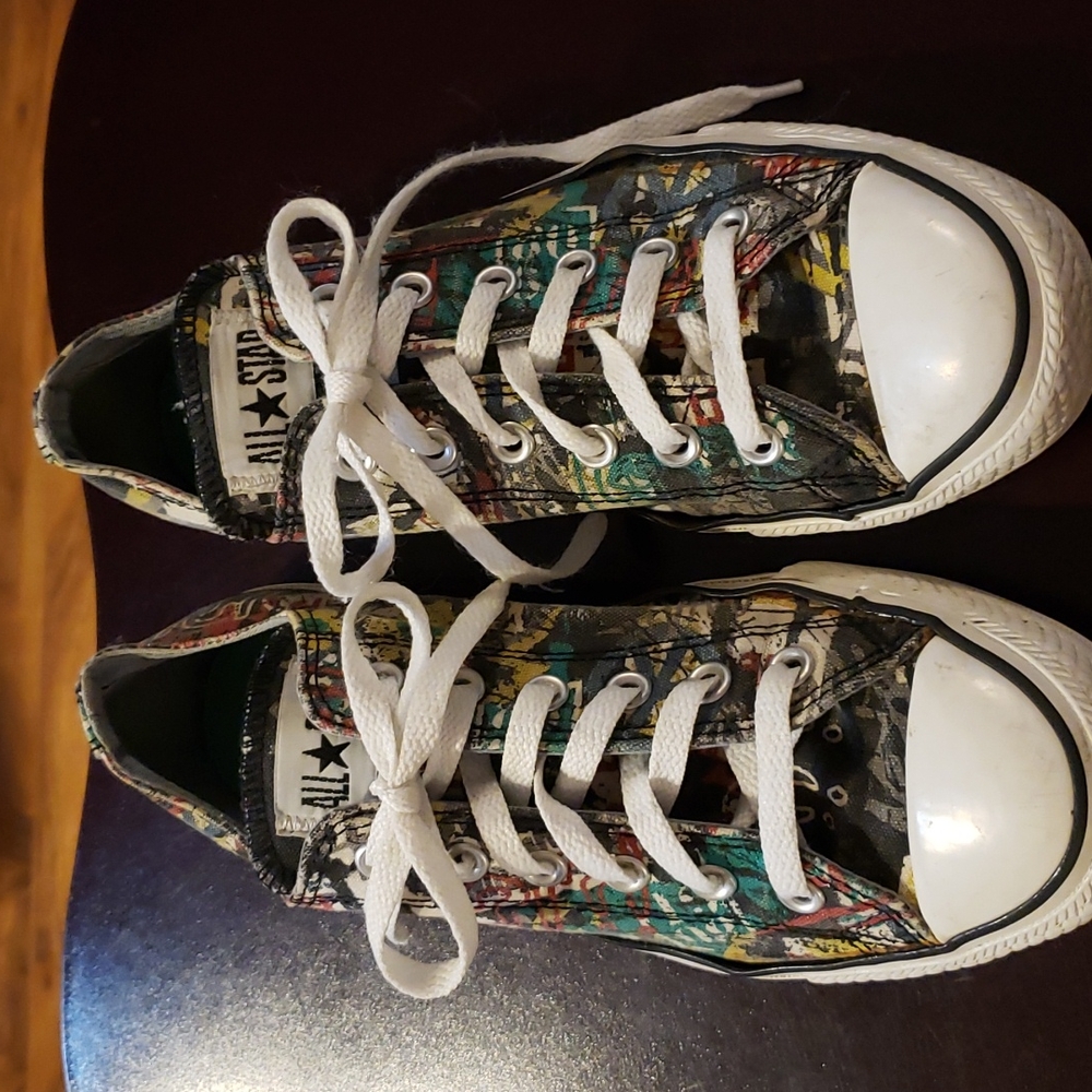 Converse Chucks Graffiti/Skater Art pattern. Men's size 7. Women's size 9. GUC